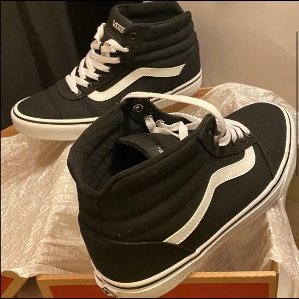 Vans ward hi canvas
